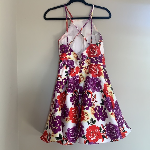 B. Darlin Spaghetti strap Floral Dress - Picture 8 of 10